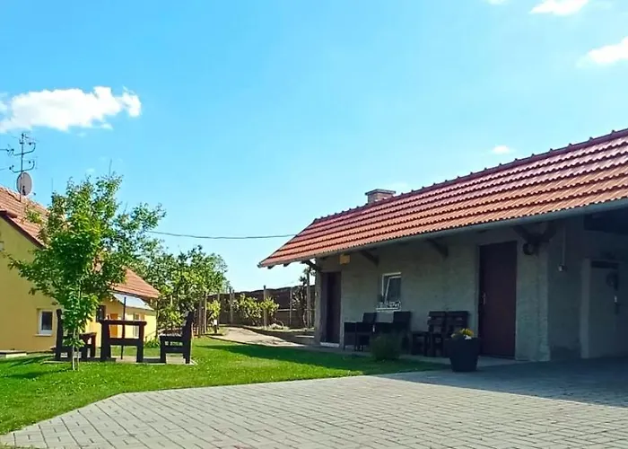 Na Vinohradech * Hlohovec